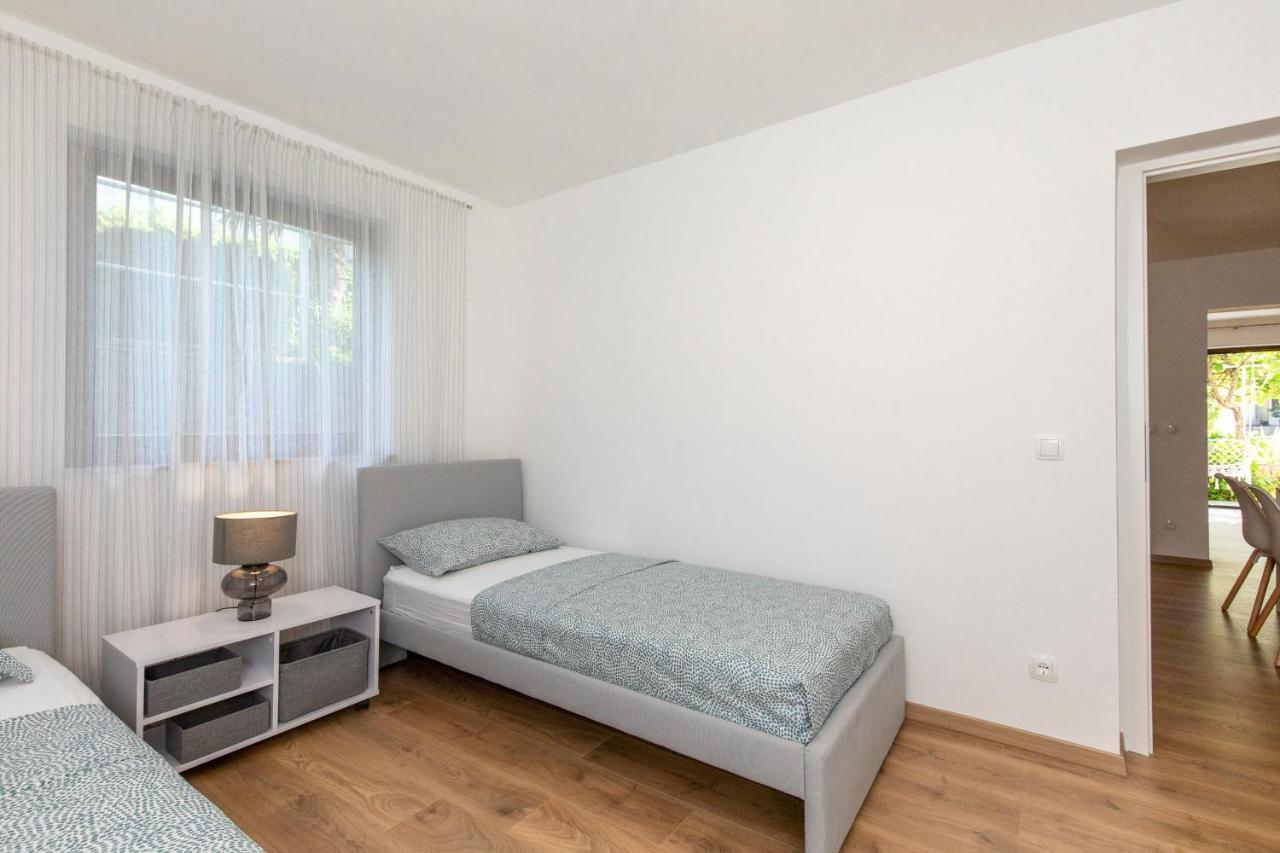 Basic 1 Apartment *